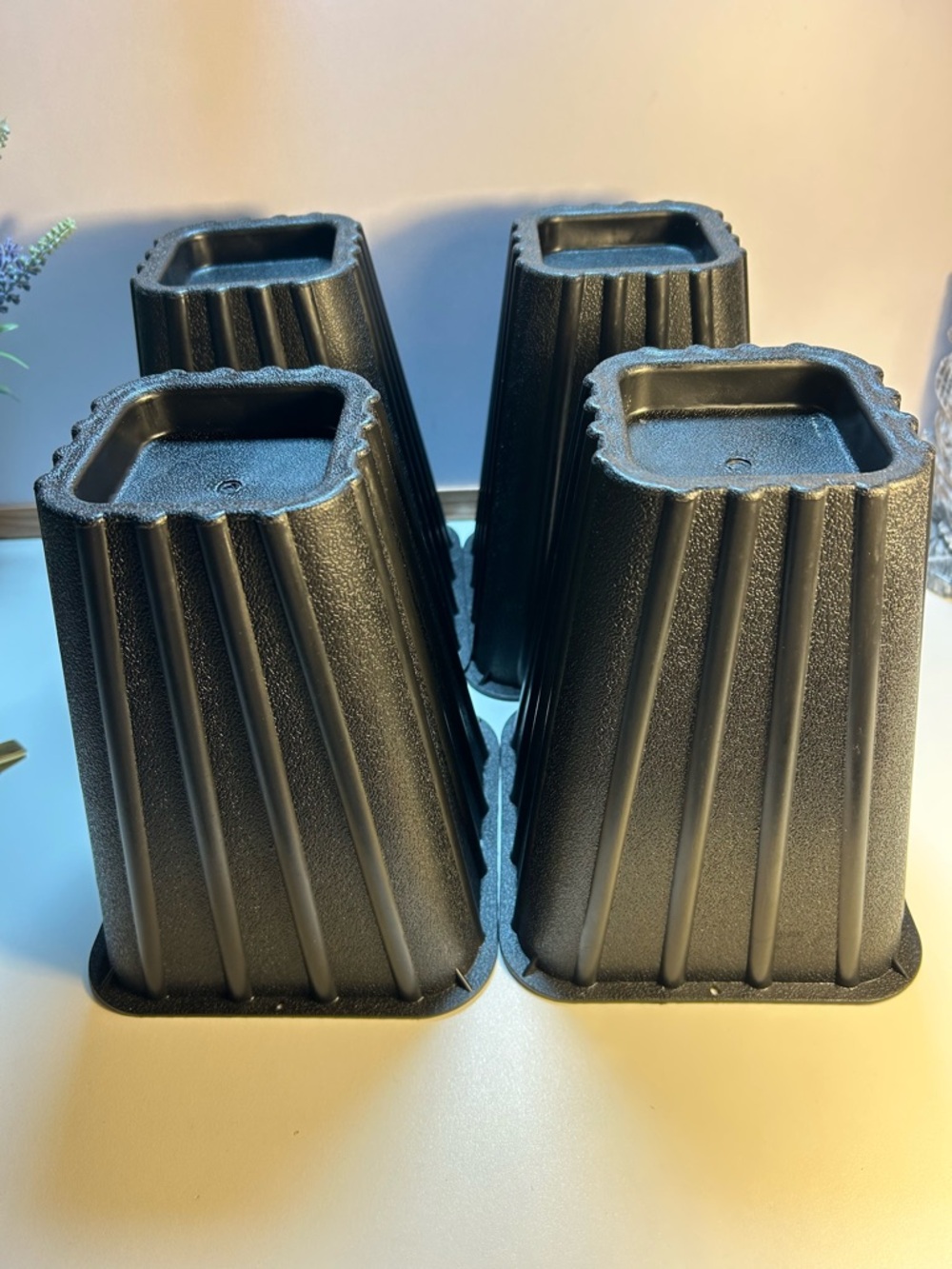 Set of 4 Black 8 inches-high Bed/Furniture Resin Risers